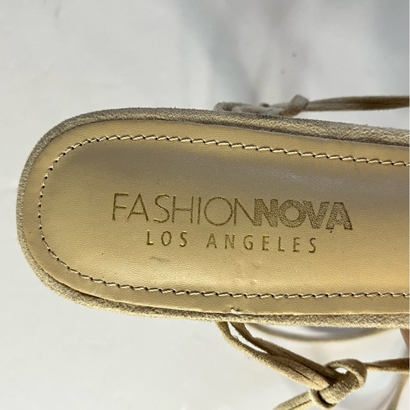 Fashion Nova Beige Suede Strappy Lace-Up Heels Women’s Size 9 - Picture 4 of 10